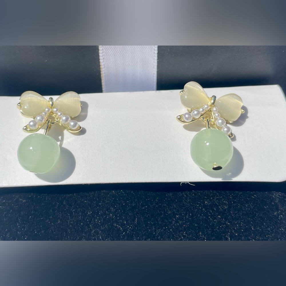 BOGO FREE Gold Plated Bow Earrings 🎀 925 silver post.